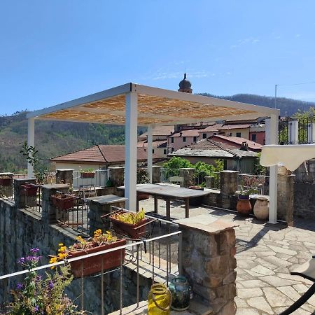 Monolocale Per Coppia Apartment Carrodano Inferiore Bagian luar foto