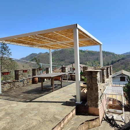 Monolocale Per Coppia Apartment Carrodano Inferiore Bagian luar foto
