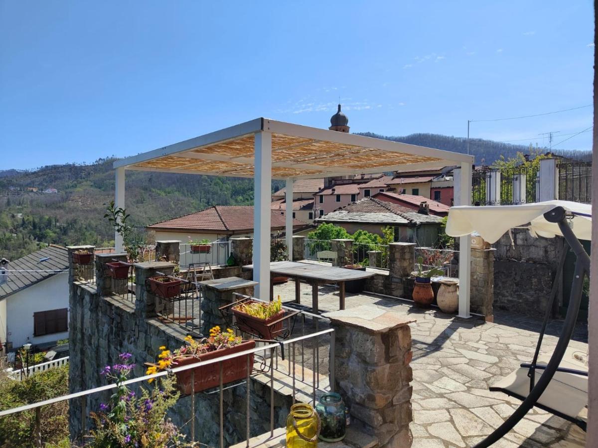 Monolocale Per Coppia Apartment Carrodano Inferiore Bagian luar foto