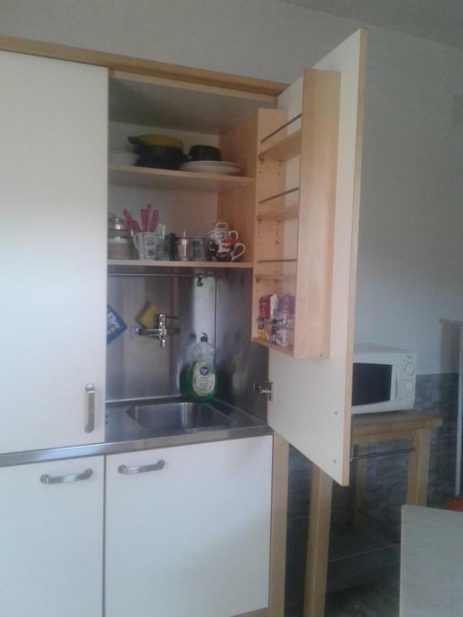 Monolocale Per Coppia Apartment Carrodano Inferiore Bagian luar foto